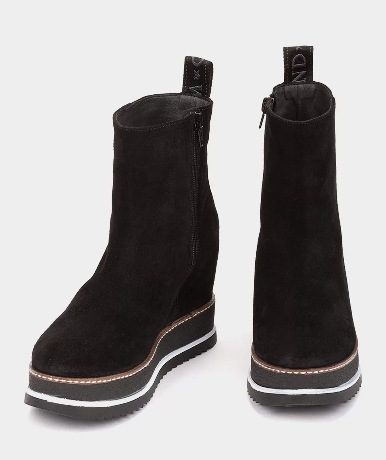 Pedro Miralles Cunhas | Botas De Cano Curto Com Plataforma De Camurca. Velour Negro